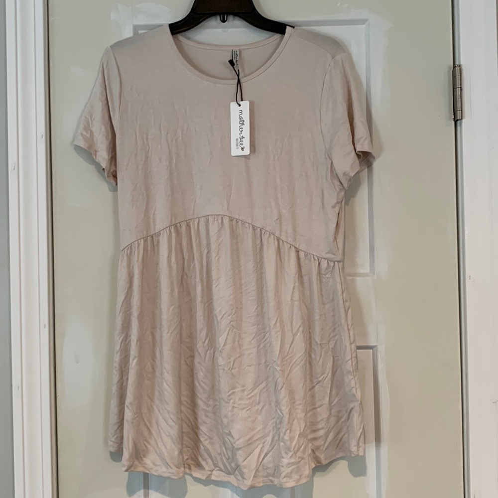 Mother bee Maternity t shirt size large, new with tags